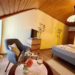 Marta 게스트하우스 기에네스디아스