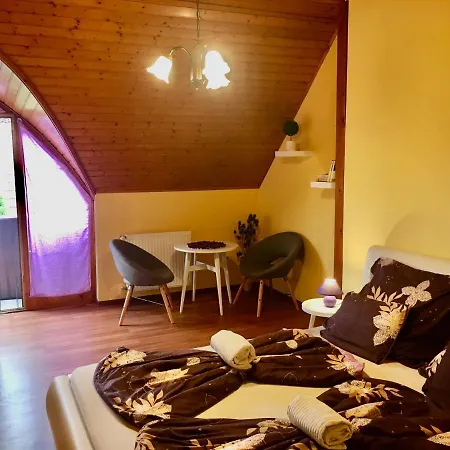Marta Guest house Gyenesdias