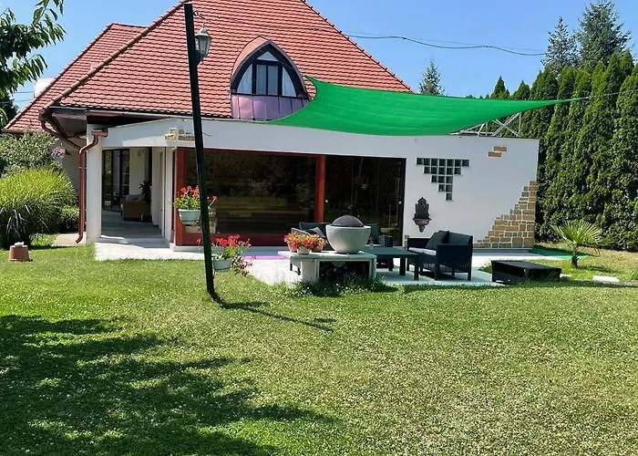 Marta 3* Gyenesdiás