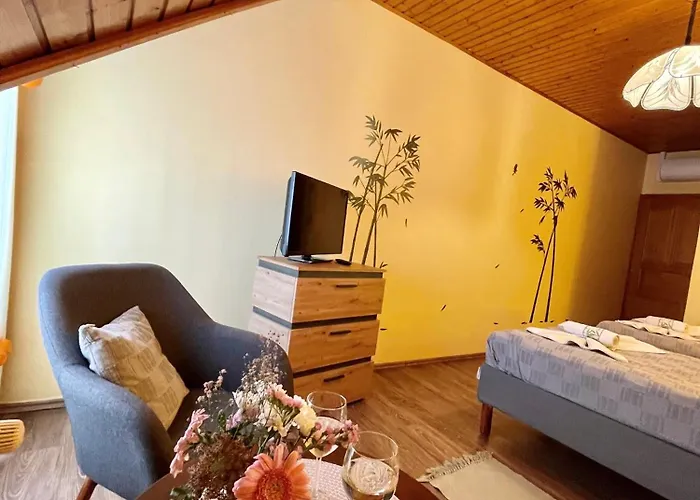 Marta Penzion Gyenesdiás